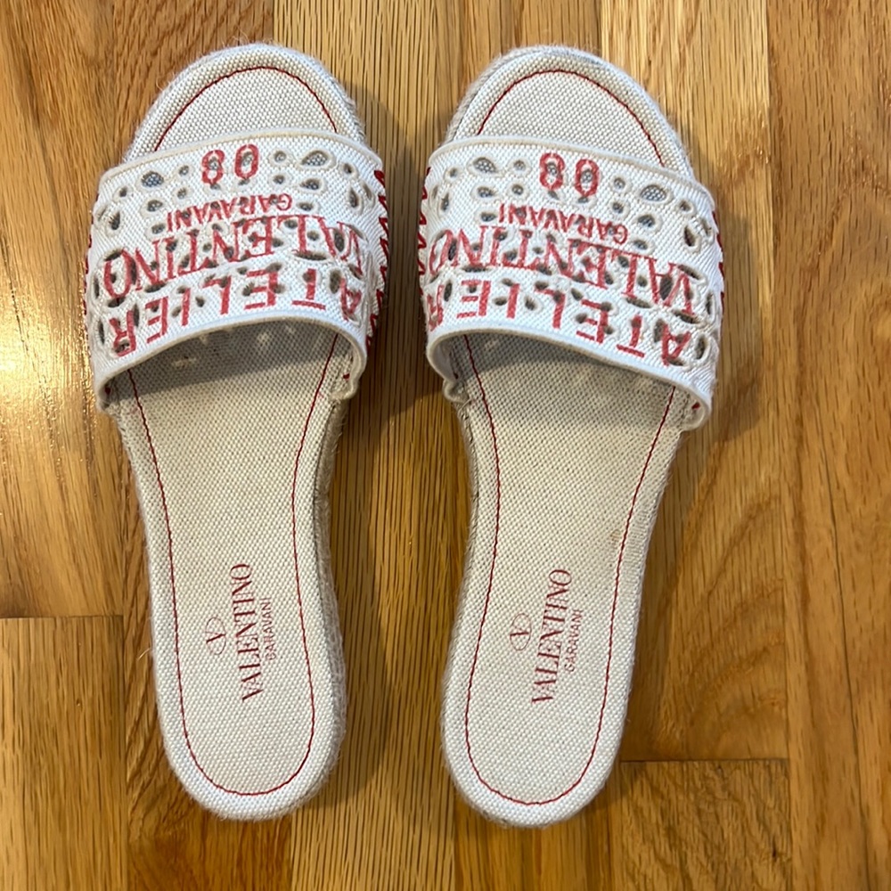 Valentino Garavani eyelet slides